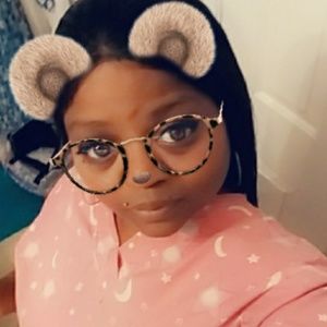 Meet your Posher, Frances